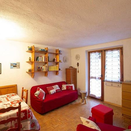 Appartamento ALTIDO Flat for 6, in the Historic Town Pré-Saint-Didier Esterno foto