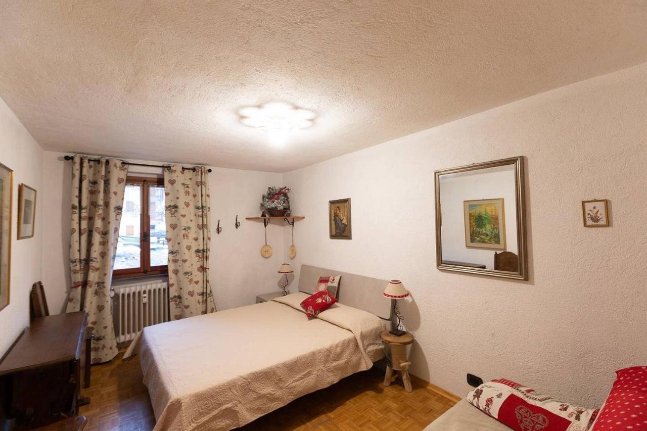 Appartamento ALTIDO Flat for 6, in the Historic Town Pré-Saint-Didier Esterno foto